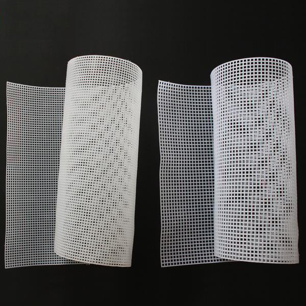 High Quality Square Plastic Mesh Grid (20" x 13")