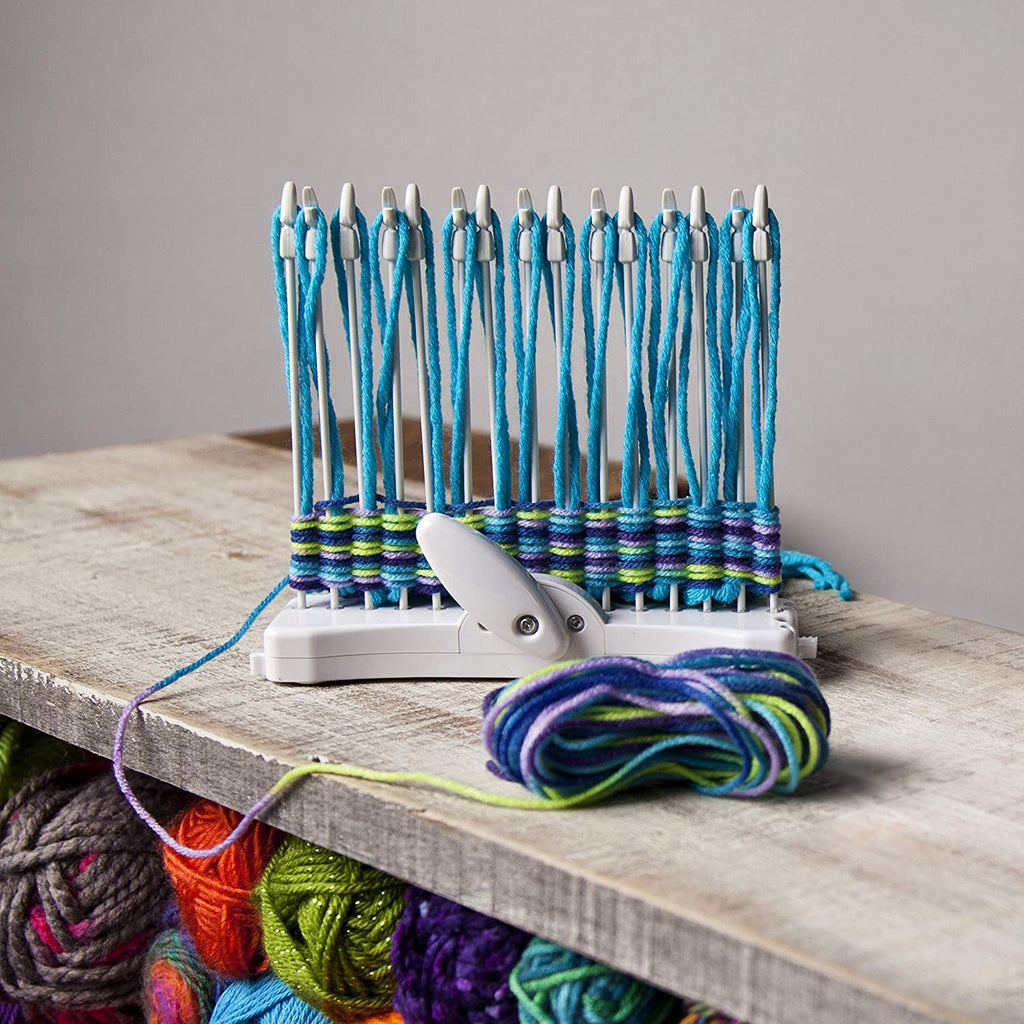 Knitcan Loop-N-loom Knitting Kit